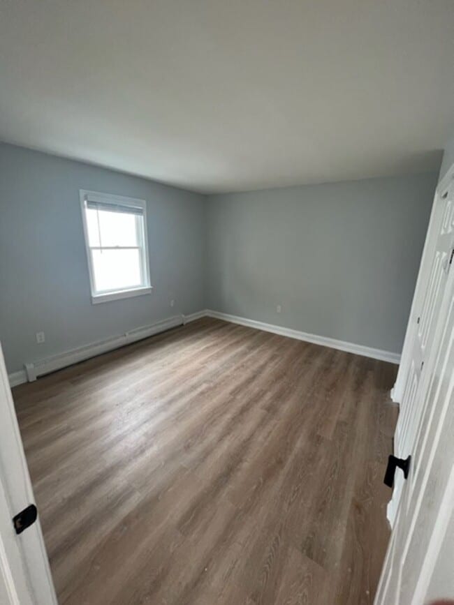 Building Photo - Riverview Apartments