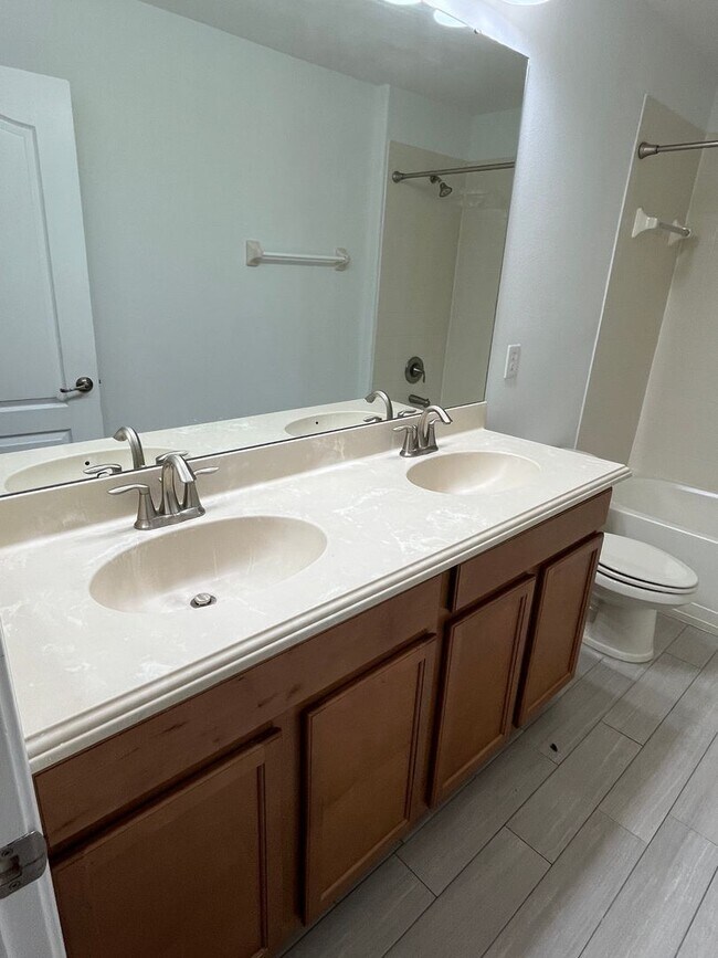 Building Photo - 14724 Crosston Bay Ct