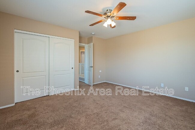 Building Photo - 44299 W Oster Dr