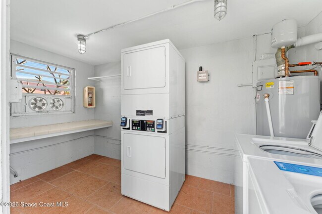 Building Photo - 411 Madison Ave