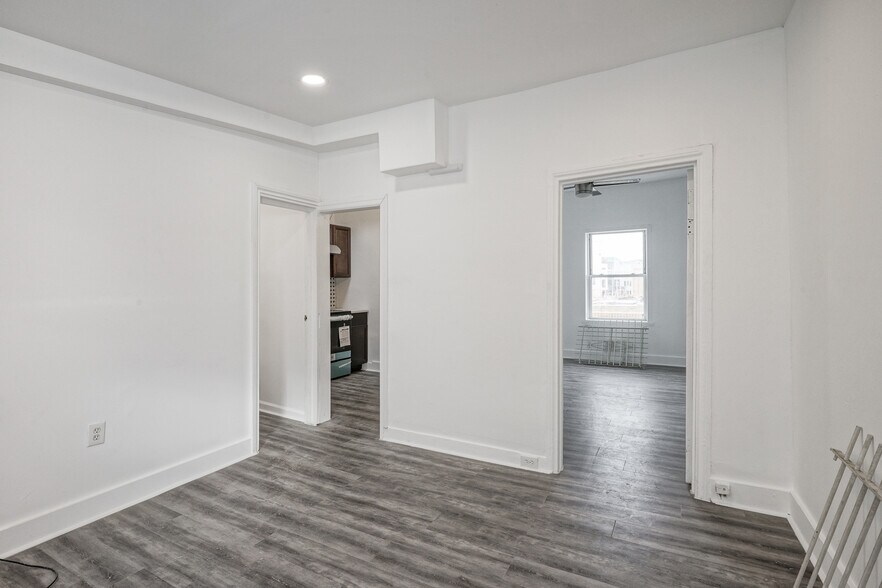 Building Photo - 1518 Ridge Ave