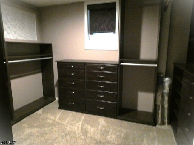 Building Photo - 355 Elm St