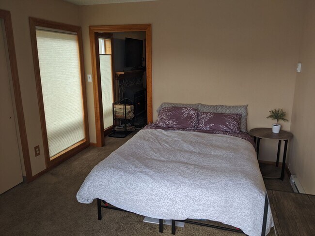 Building Photo - Spacious 3BR/2BA Silverthorne Condo – Prime Mountain Location