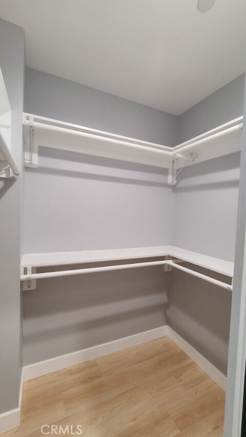 Building Photo - 142 W 84th Pl