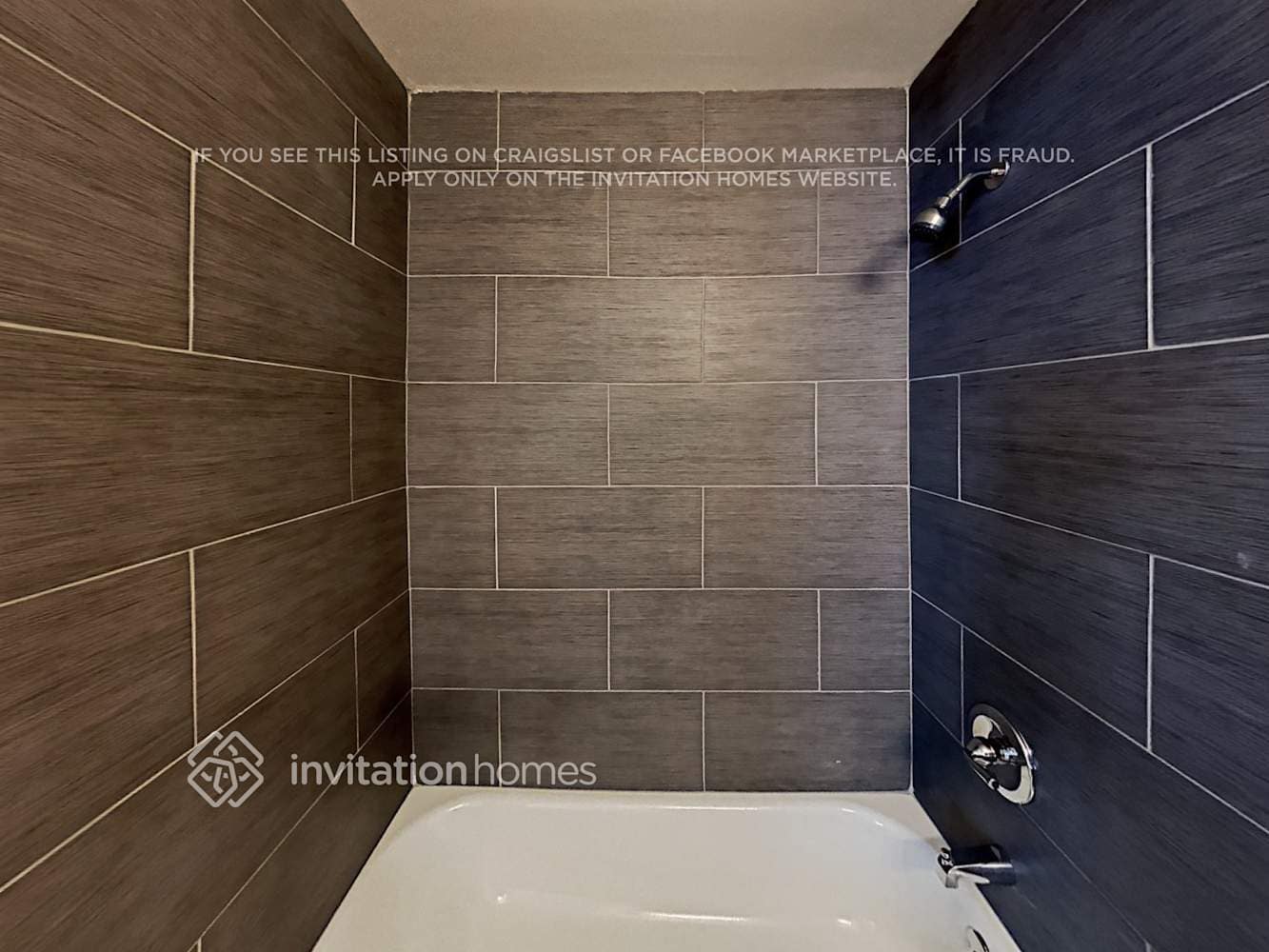 Building Photo - 17486 E Temple Dr