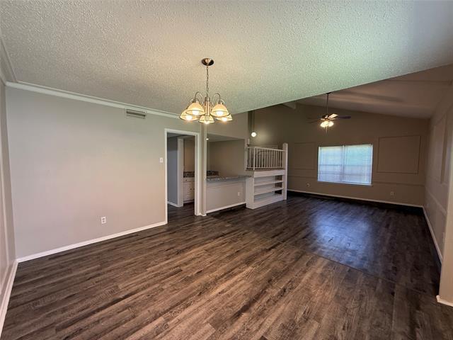 Building Photo - 1121 Via Del Rey