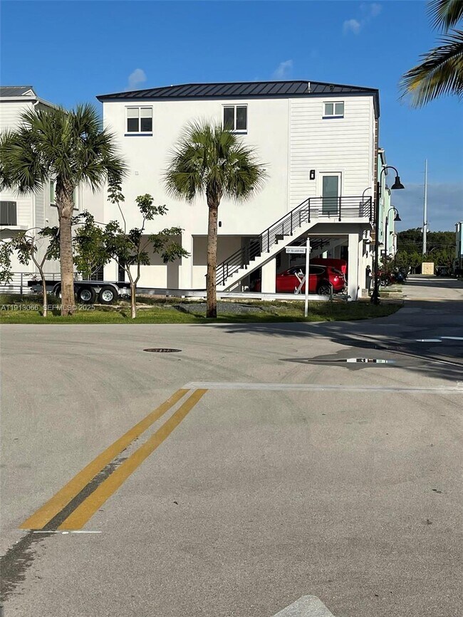 Building Photo - 94825 Overseas Hwy