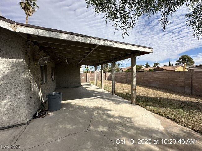 Building Photo - 5817 Sinaloa Ct