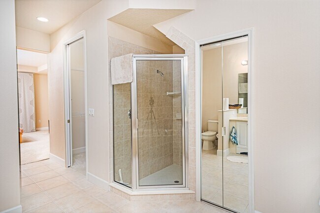 Building Photo - Furnished Townhouse in Plantation Bay