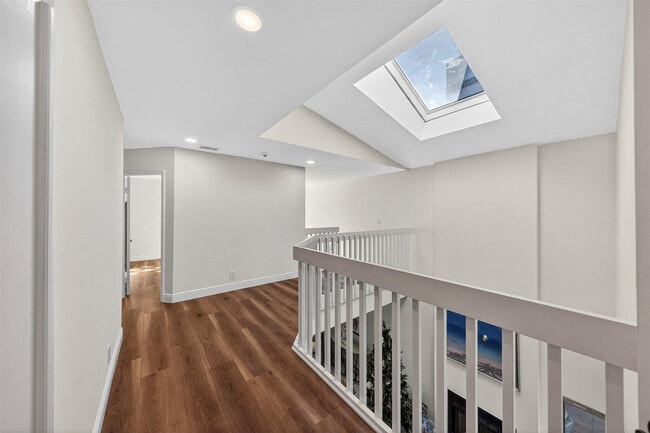 Building Photo - 1505 SE 11th St