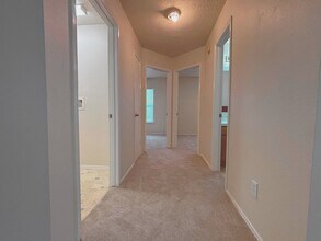 Building Photo - 18207 Hanover Glen Ln