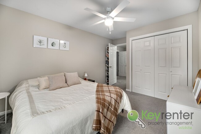 Building Photo - Delano District | Renovated 3 Bedroom 3 Ba...