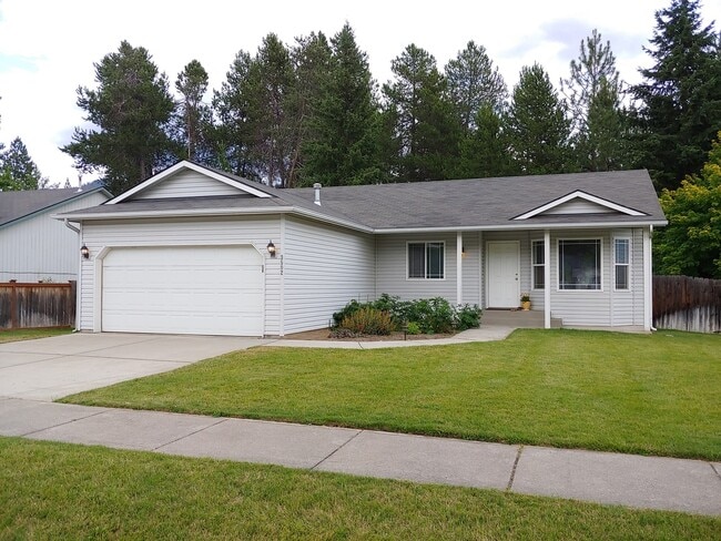 Primary Photo - "Welcome to the fully furnished rancher wi...