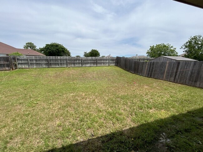 Building Photo - 5001 Morning Star Ln