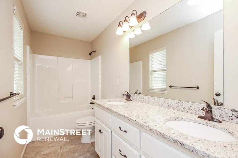 Building Photo - 407 192nd St