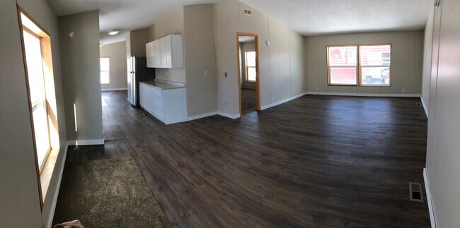 Building Photo - 3 Bed Module home in Babcock Vista