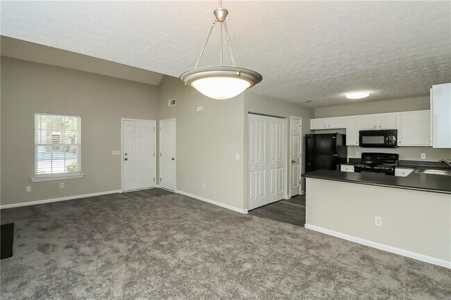 Building Photo - 159 Silver Fox Trail