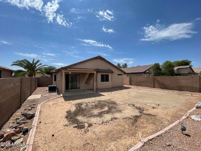 Building Photo - 13842 W Bola Dr