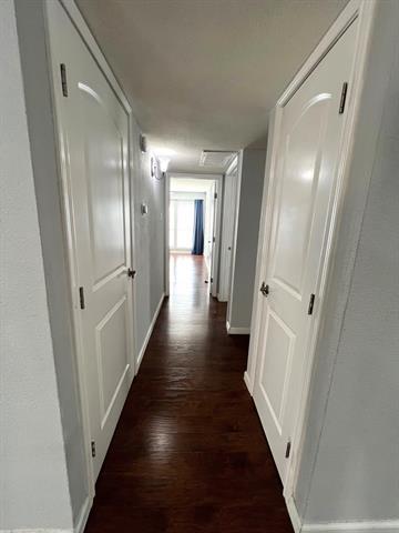 Building Photo - 15221 Berry Trail