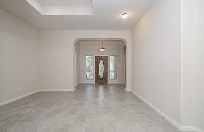 Building Photo - 17611 Emerald Garden Ln