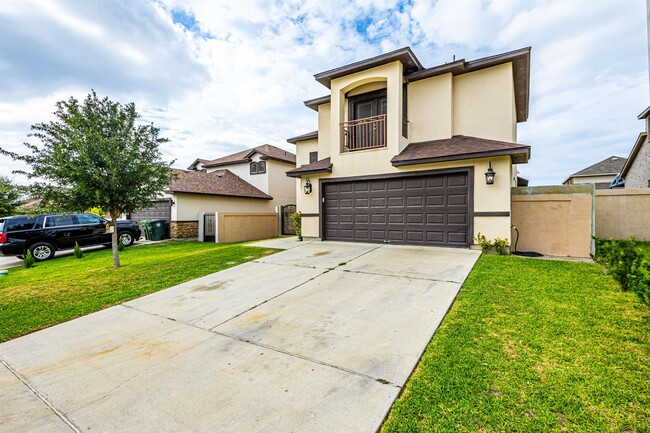 Building Photo - 5520 Stallion Ln