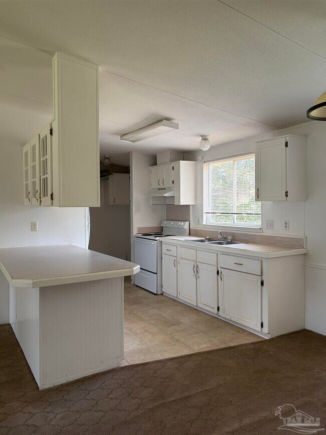 Building Photo - 5541 Sunkist Cir