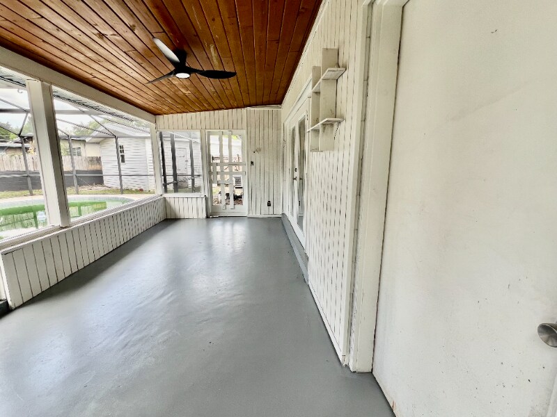 Building Photo - 3107 S Park Ave