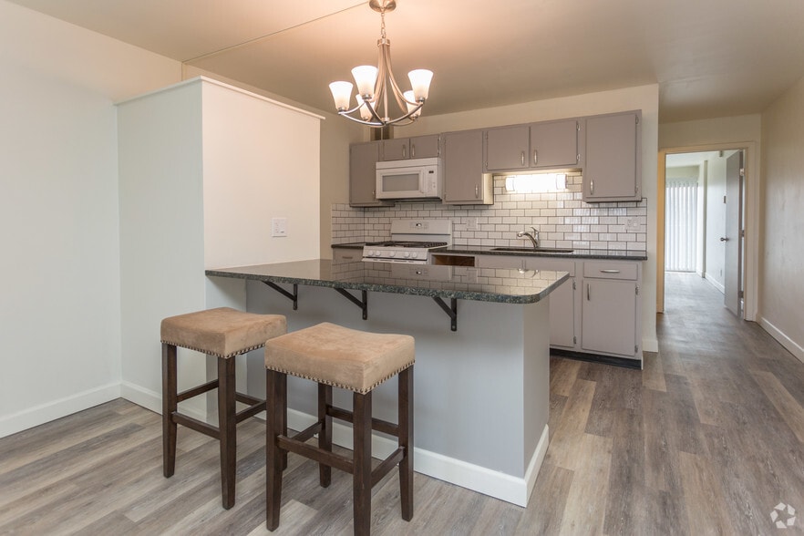 Seven Stories West 429 N Hawkins Ave Akron OH 44313 Apartment Finder