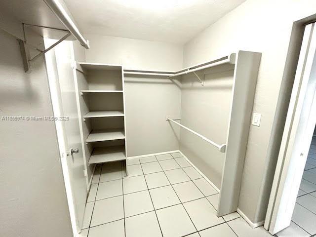 Building Photo - 9641 SW 77th Ave