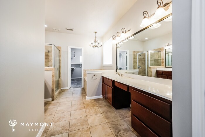 Building Photo - 14211 Orion Dr