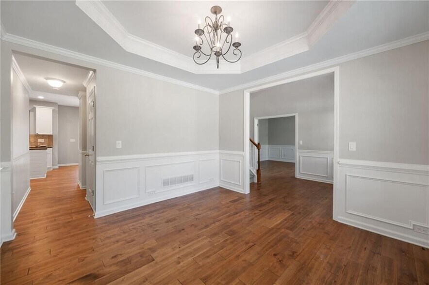 Building Photo - 61 Gellmore Ln