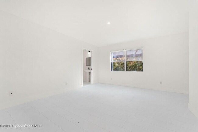 Building Photo - 9085 Jimmy Buffett Mem Hwy