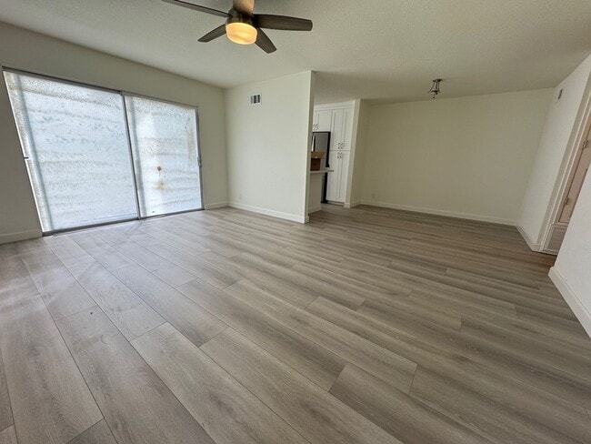 Building Photo - Total remodel - New kitchen, new bathroom, new appliances, new electrical, new paint, new floors