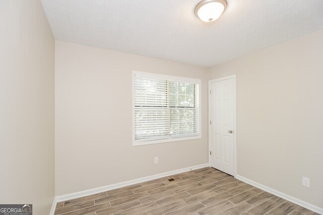 Building Photo - 2685 Springside Ct