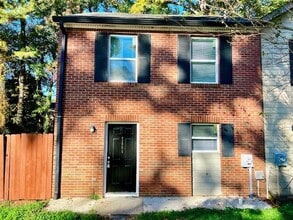 Building Photo - 3006 Pat Mell Pl SE