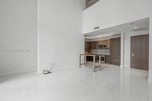 Building Photo - 1080 Brickell Ave
