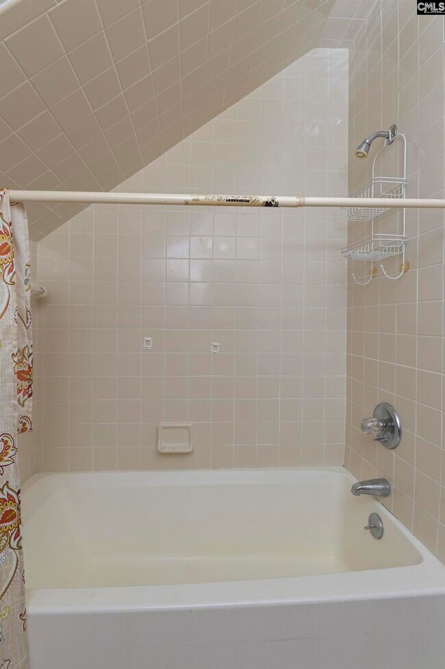 Building Photo - 418 Wise Ferry Rd