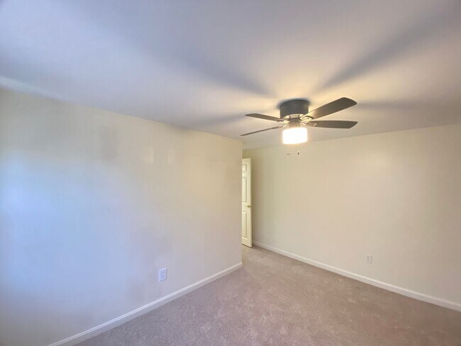 Building Photo - 94 Millville St