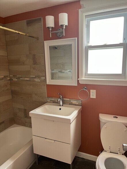 2nd Floor - 69 N 13th St