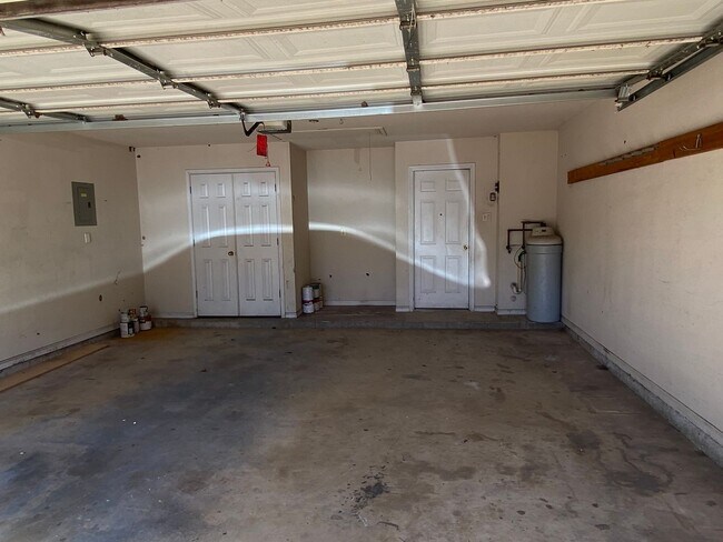 Building Photo - 146 Meadowlark Cir