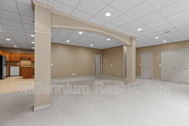 Building Photo - 64121 Turnberry Way
