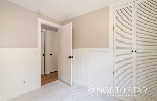 Building Photo - Charming Cottage in Lake Oswego