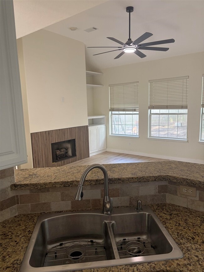 Building Photo - 22 E Sterling Pond Cir
