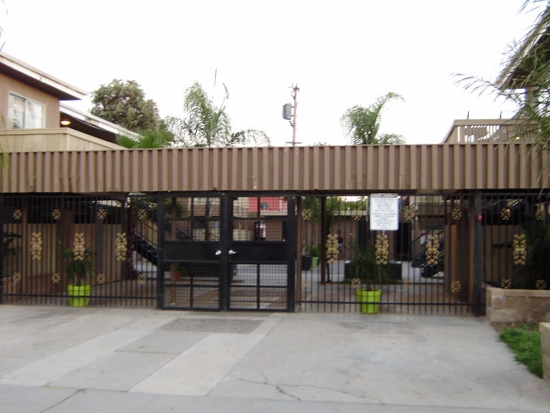 Building Photo - 1311 E San Bruno Ave