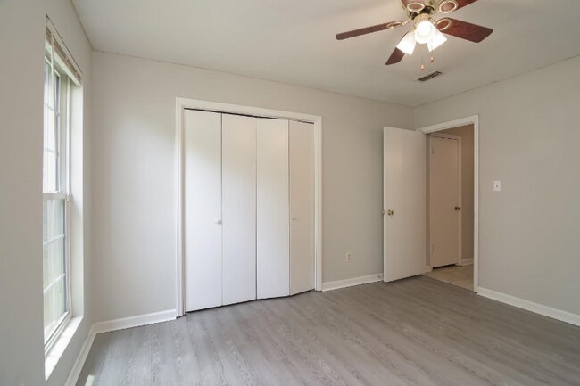 Building Photo - 2416 Winston Way