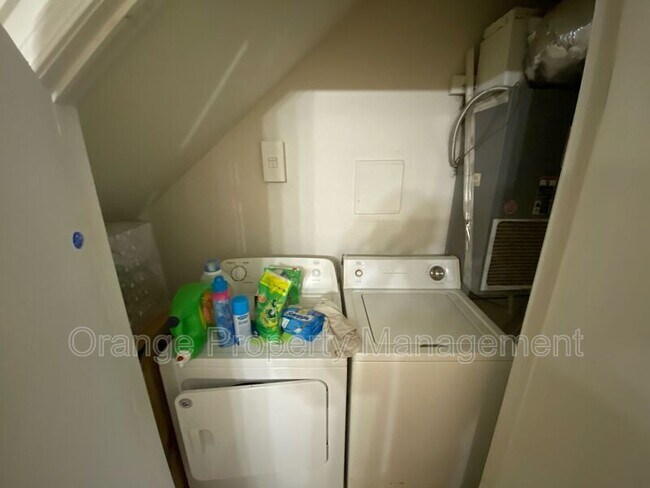 Building Photo - 1108 Tiger Blvd