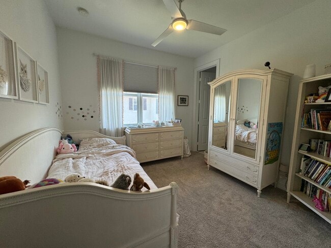 Building Photo - 101 E Coda Cir