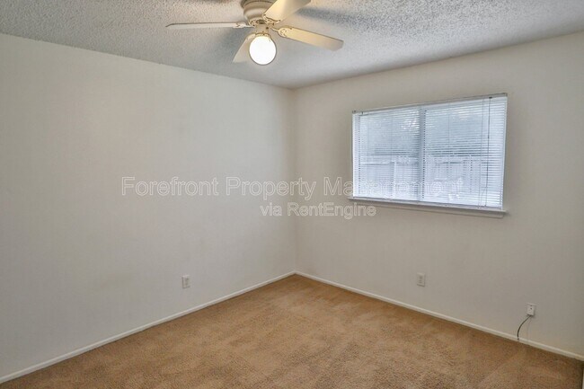 Building Photo - 1815 Big Rock Dr