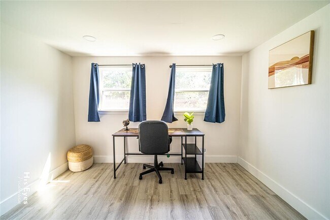 Building Photo - 7500 Rio Pass