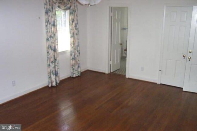 Building Photo - 9405 Locust Hill Rd